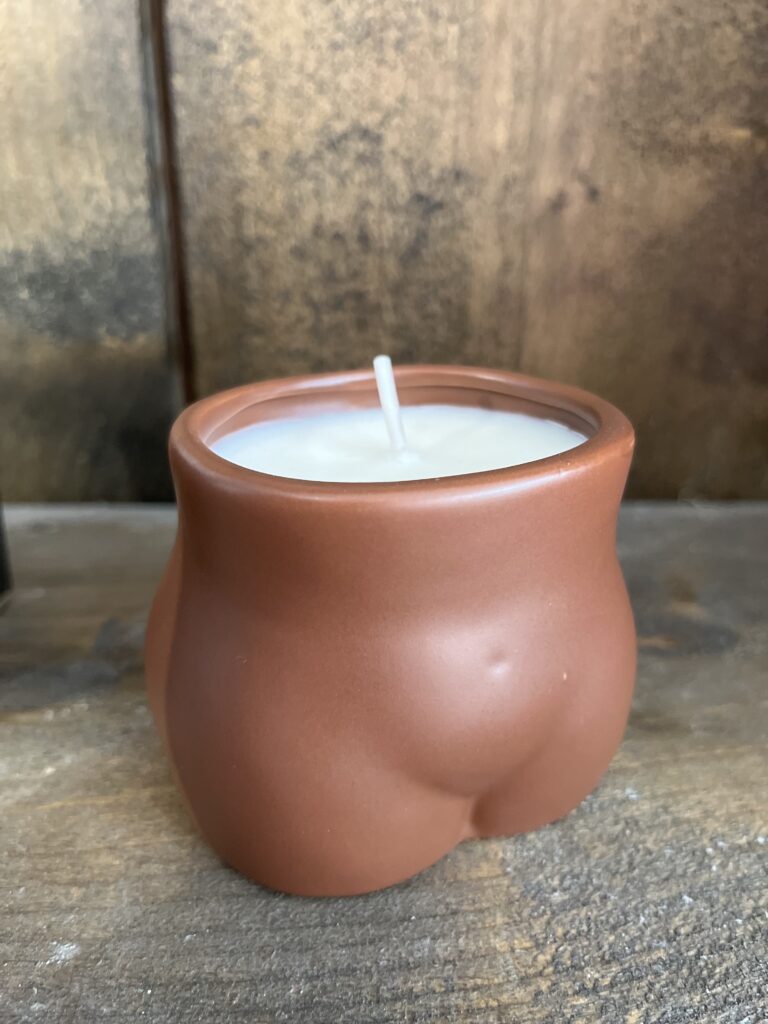 Maegan Curve Candle | Two Scents