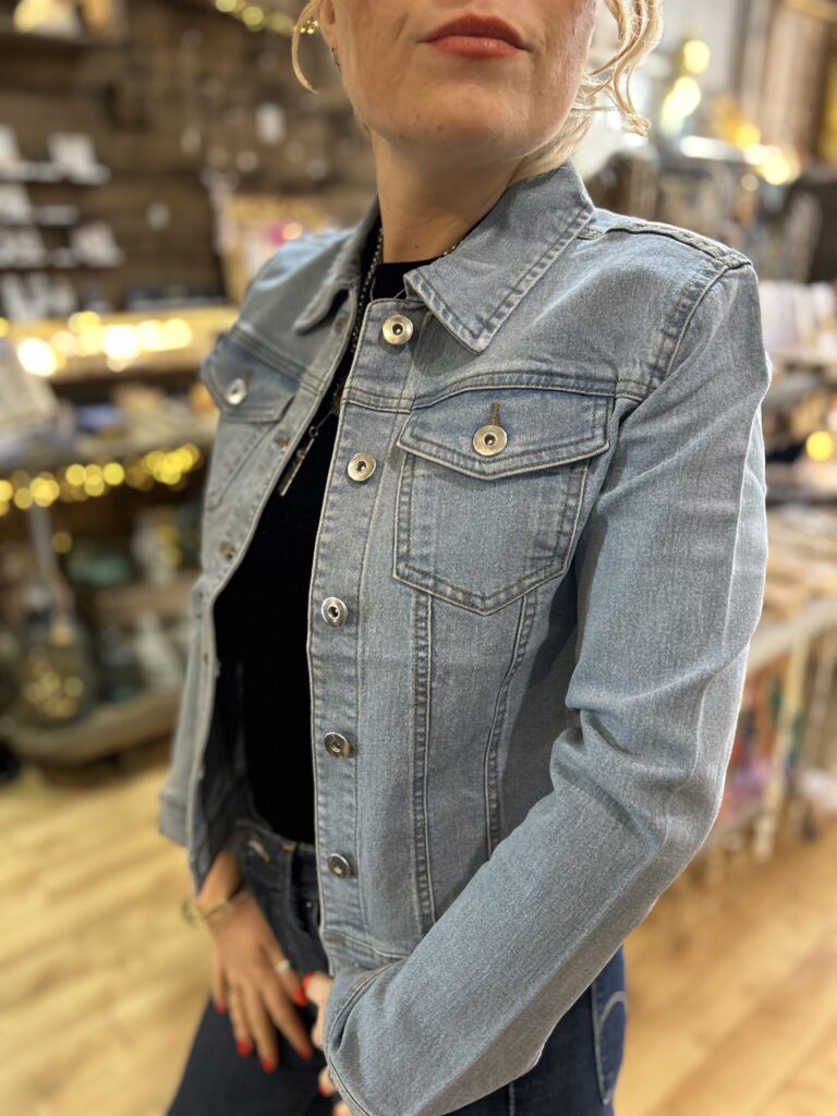 Denim Jacket Cotton Stretch in Light Denim Blue