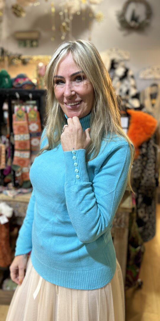 Sugar Roll Neck Turquoise