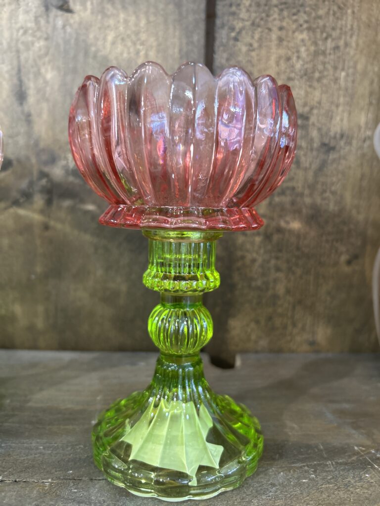 Flower Glass Tea light holder small. Red.