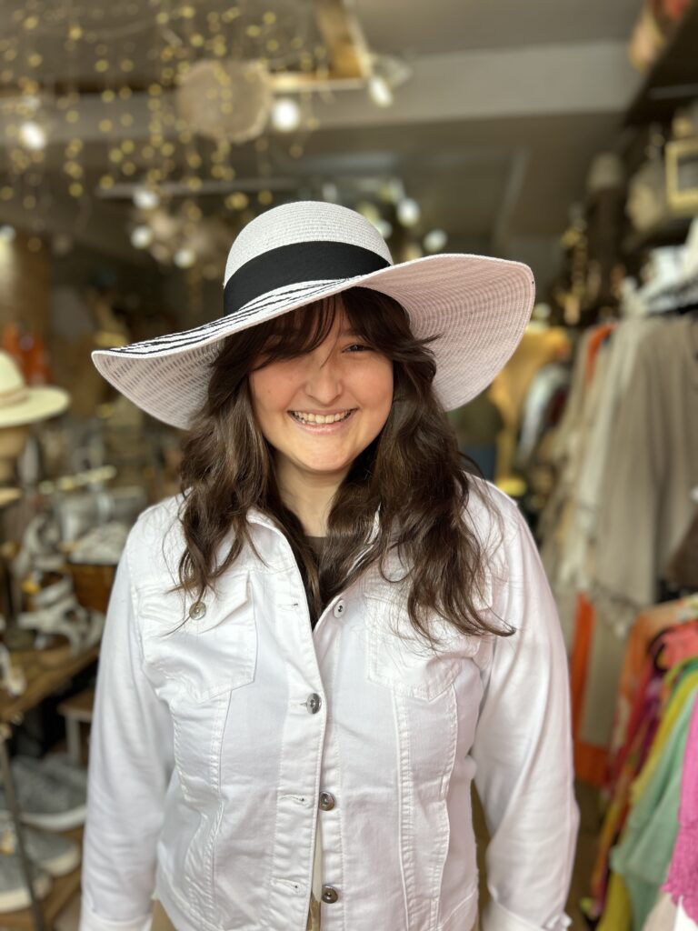 Miami wide brim hat. White with black