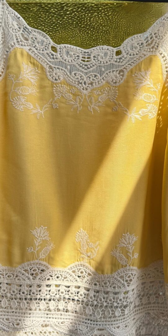SIENNA lace cami top in lemon