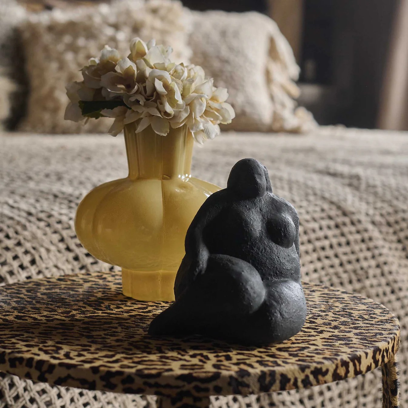 Rolinda Sculpture