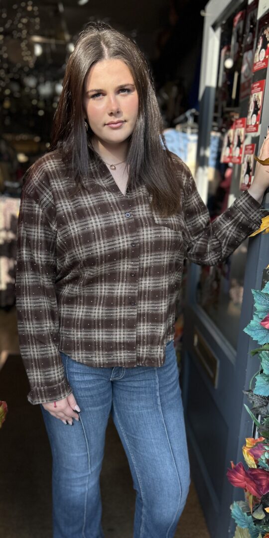 Western Button up shirt. Long sleeves. Chequered pattern design.