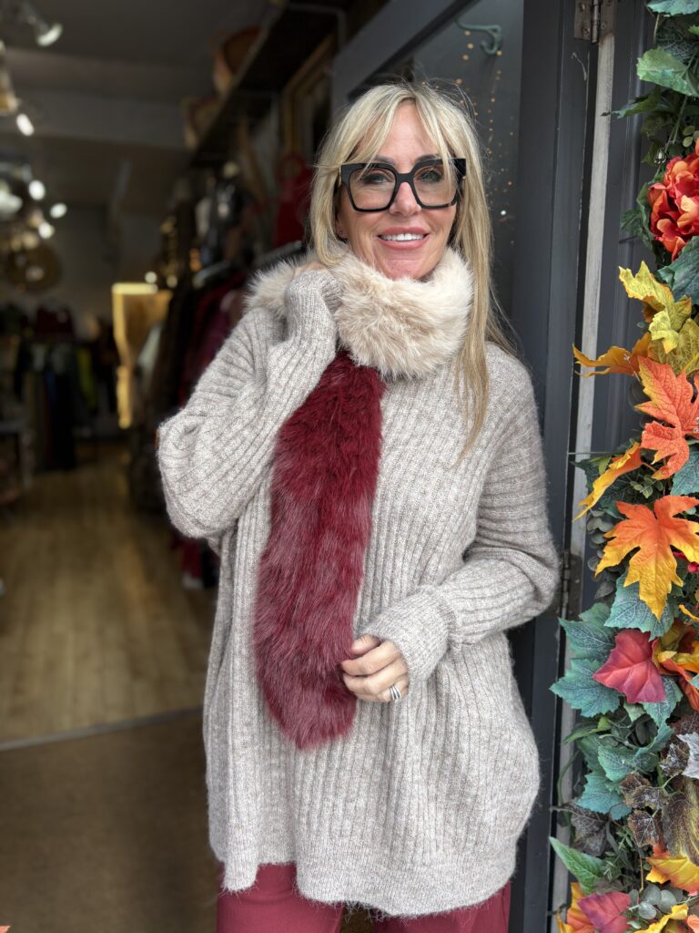 Niamh Jumper. Oversized. Round neck. Dropped sleeve. Mocha.