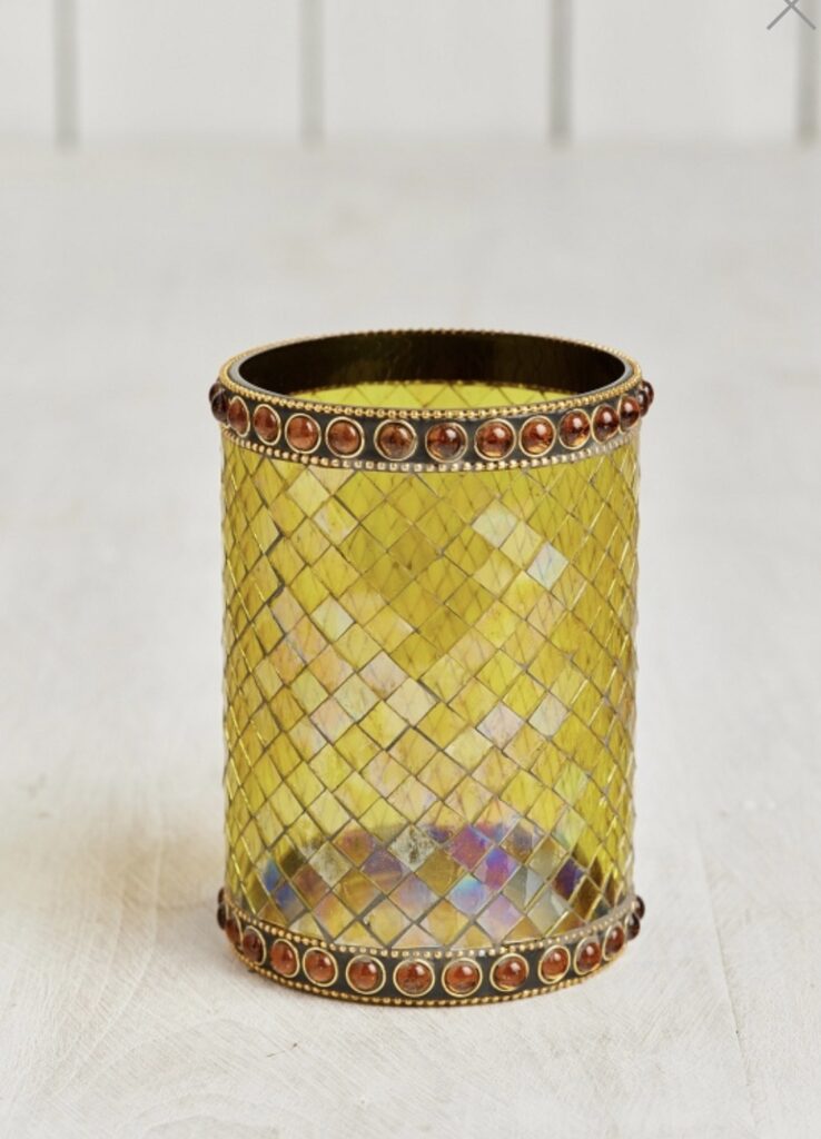 Glass mosaic tealight holder. Green