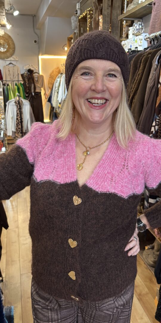 Carolina cardigan. Two tone. Heart buttons. Pink