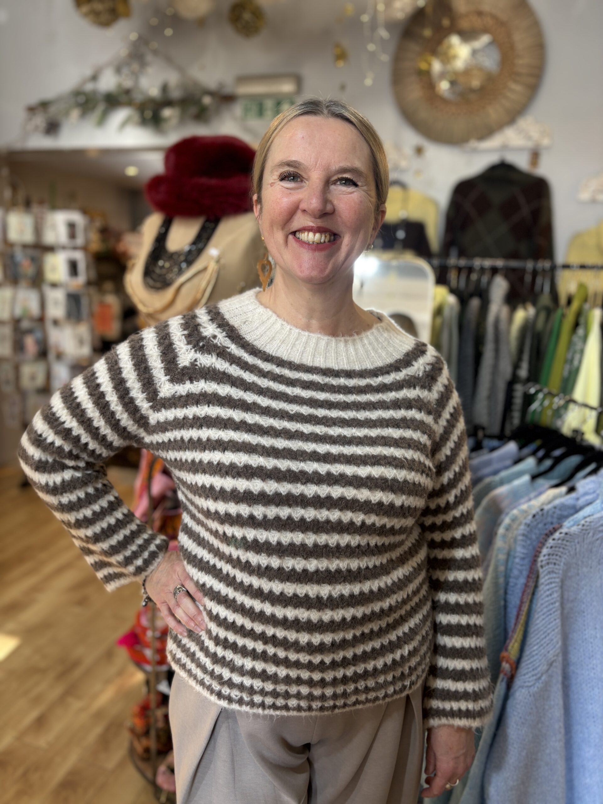 Paris Jumper. Textured stripe. Round neck. Mocha.