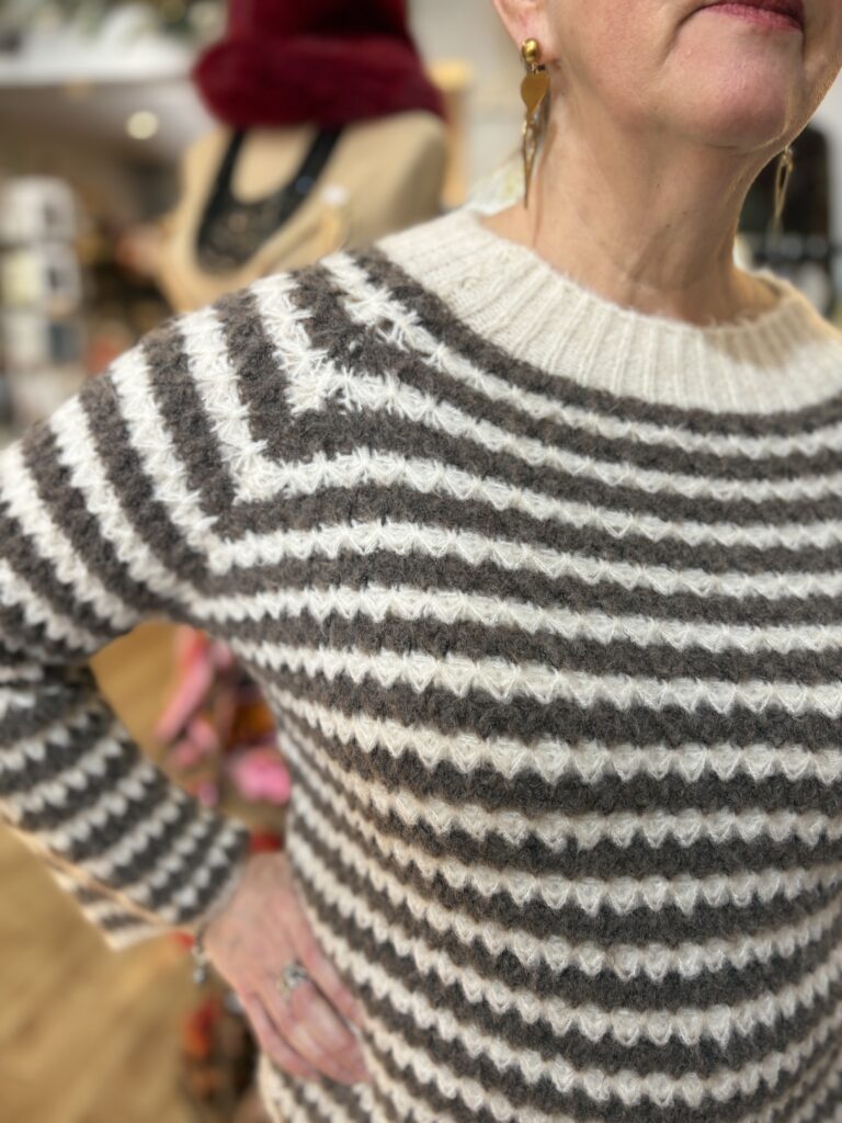 Paris Jumper. Textured stripe. Round neck. Mocha.