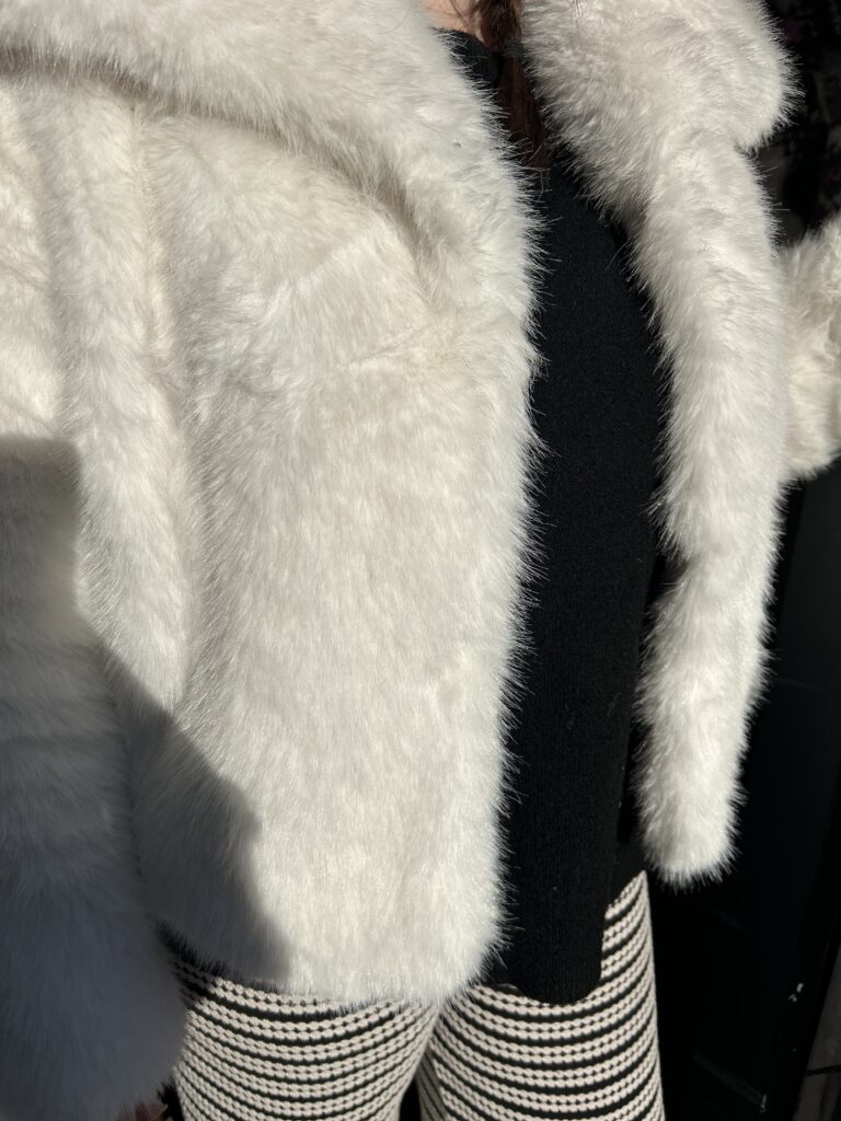 Alaska Jacket. Faux fur. White