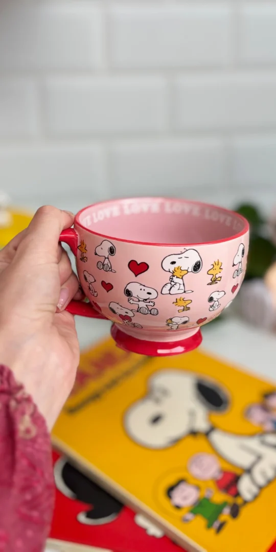 Peanuts love cup