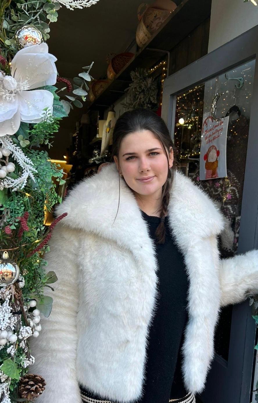 Alaska Jacket. Faux fur. White