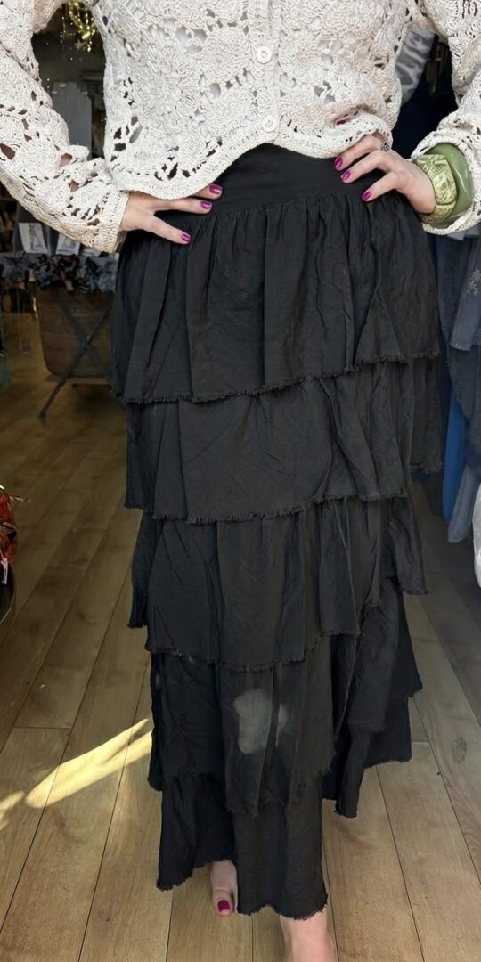 Libby stretch ruffle skirt Black