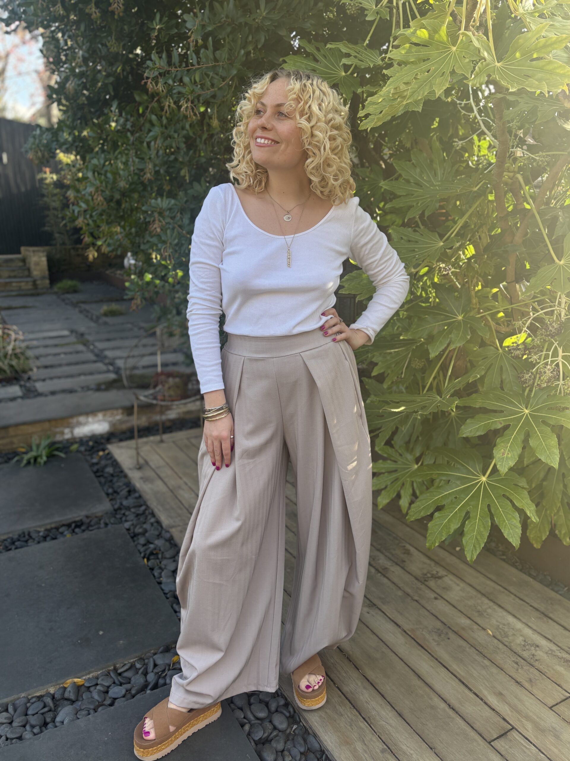 Jackie Trousers. Mink colour. Loose. large front pleats.
