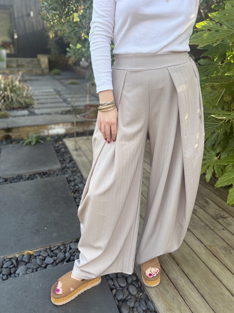Jackie Trousers. Mink colour. Loose. large front pleats.