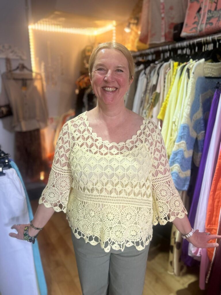 Peridot crochet style top. Elbow sleeve. Beige