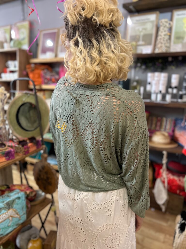 Berlin soft and stretchy shrug