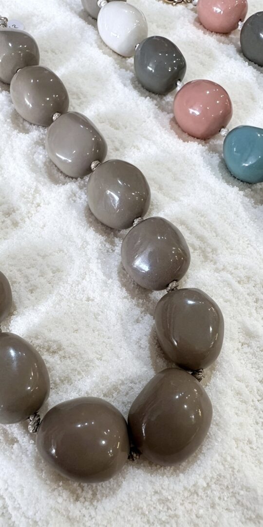 Coco necklace. Large beads. Two finishes.