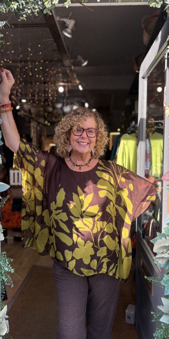 Bella loose fit blouse in Chocolate brown