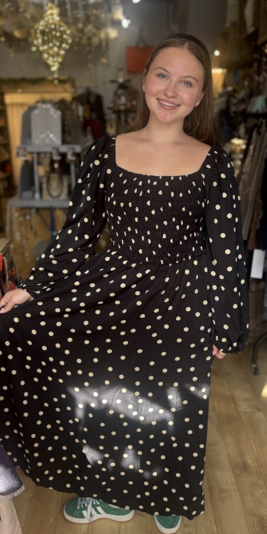Zena polka dot dress. Maxi. Shirred body. Long sleeve.